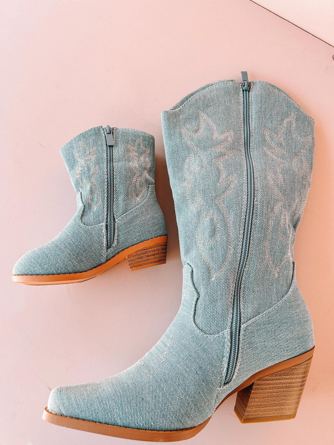 White Western Mommy and Me Boots | Mommy and Me cowgirl boots | Mommy and Me matching outfits | Mommy and me shoes, gifts for mom