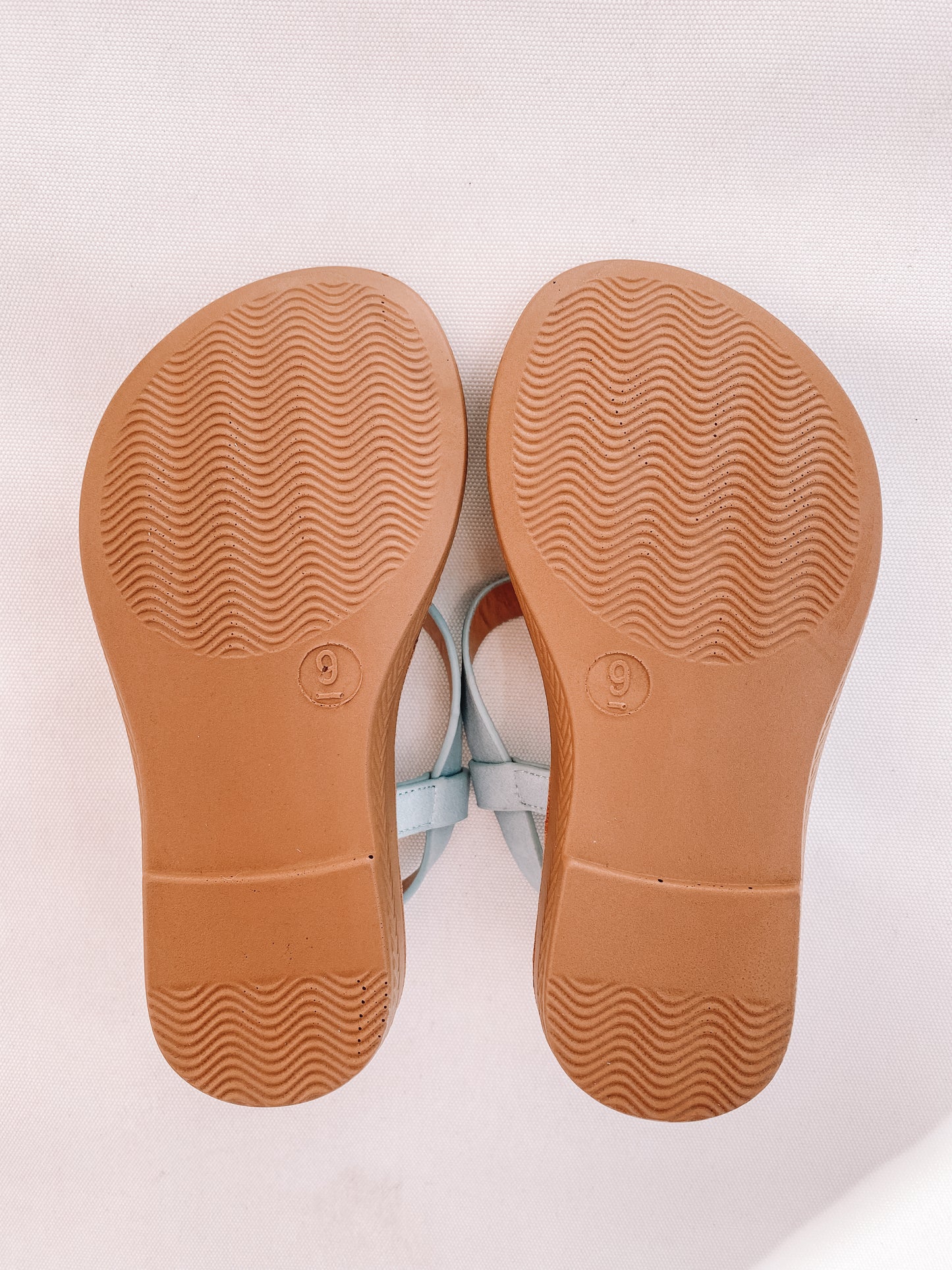 Displaying kids sandal bottom of the sole 