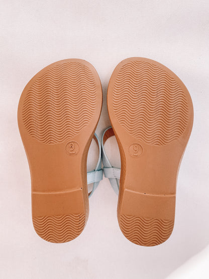 Displaying kids sandal bottom of the sole 